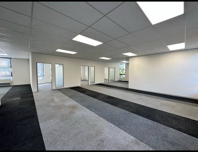 2,000M² OFFICE TO LET IN ROSEBANK